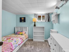 11729 Phinney Avenue N, Seattle WA 98133