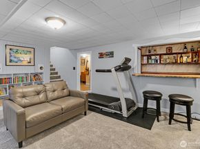 11729 Phinney Avenue N, Seattle WA 98133