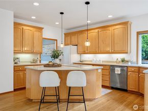 1912 243rd Place SE, Bothell WA 98021