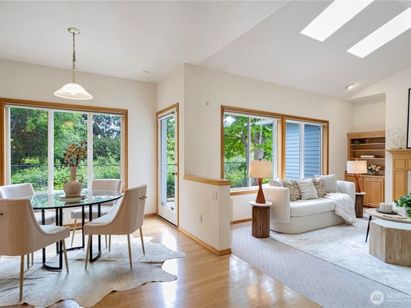 1912 243rd Place SE, Bothell WA 98021