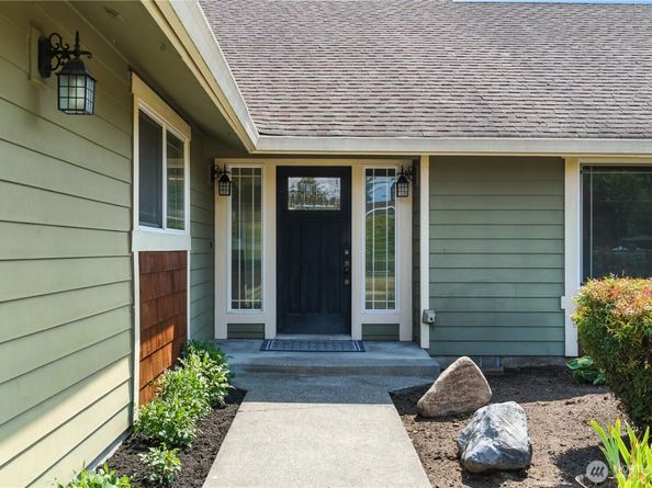 22 Riverview Drive NE, Auburn WA 98002