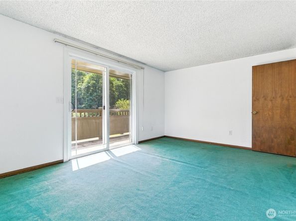 22 Riverview Drive NE, Auburn WA 98002
