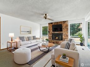 22 Riverview Drive NE, Auburn WA 98002