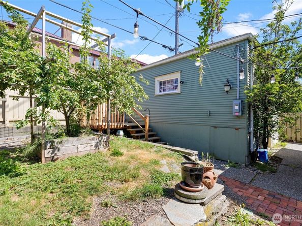 2507 Rucker Avenue, Everett WA 98201