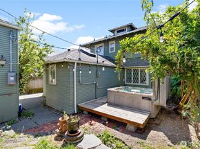 2507 Rucker Avenue, Everett WA 98201