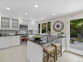 4505 144th Avenue SE, Bellevue WA 98006