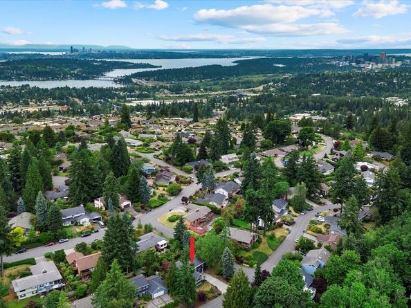 4505 144th Avenue SE, Bellevue WA 98006