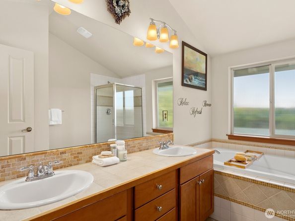 4415 40th Avenue SW, Seattle WA 98116