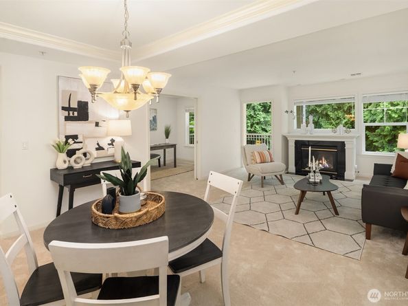 4535 Providence Point Place SE 202, Issaquah WA 98029