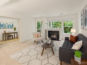 4535 Providence Point Place SE 202, Issaquah WA 98029