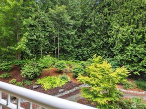 4535 Providence Point Place SE 202, Issaquah WA 98029