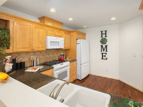 4535 Providence Point Place SE 202, Issaquah WA 98029