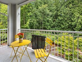 4535 Providence Point Place SE 202, Issaquah WA 98029