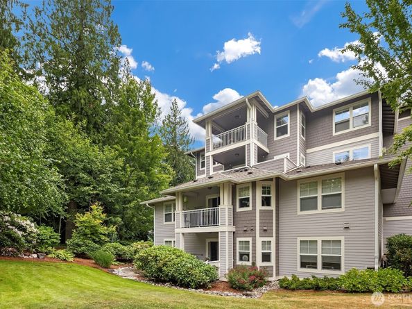 4535 Providence Point Place SE 202, Issaquah WA 98029