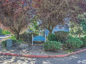 921 130th Street SW E102, Everett WA 98204