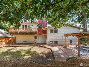 2127 170th Avenue NE, Bellevue WA 98008