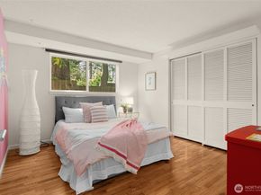 2127 170th Avenue NE, Bellevue WA 98008