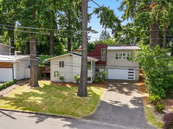2127 170th Avenue NE, Bellevue WA 98008
