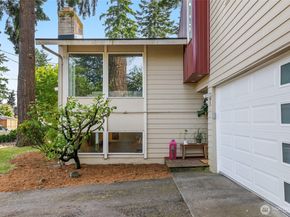 2127 170th Avenue NE, Bellevue WA 98008