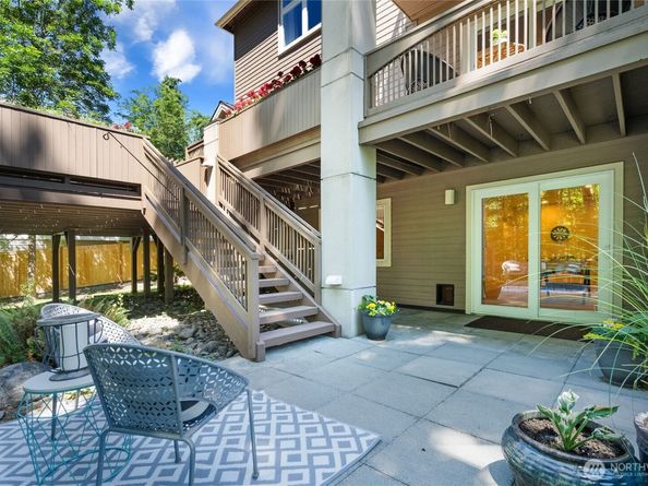 13730 Main Street, Bellevue WA 98005
