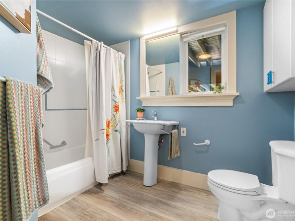 13730 Main Street, Bellevue WA 98005