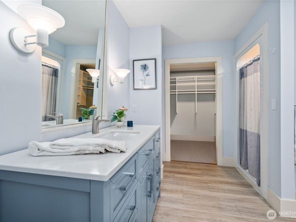 13730 Main Street, Bellevue WA 98005