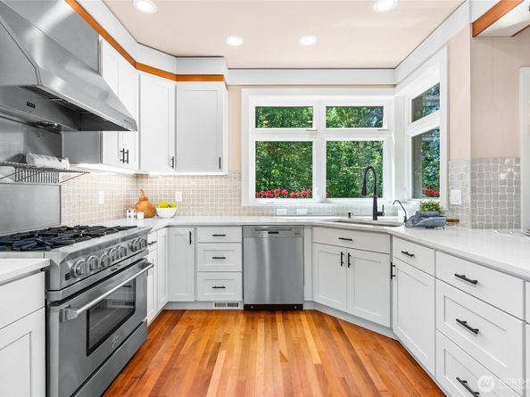 13730 Main Street, Bellevue WA 98005