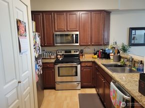 225 Logan Avenue S 106, Renton WA 98057