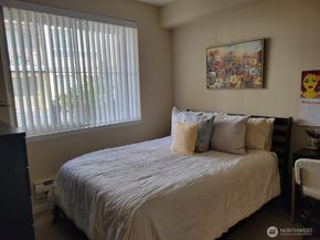 225 Logan Avenue S 106, Renton WA 98057