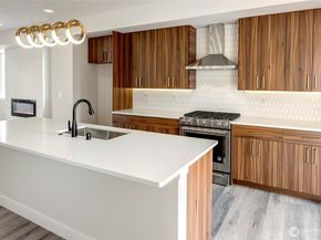 18717 68th Avenue NE 103, Kenmore WA 98028