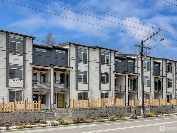 18717 68th Avenue NE 103, Kenmore WA 98028