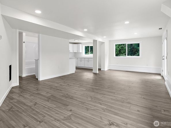 19019 SE 164th Street, Renton WA 98058