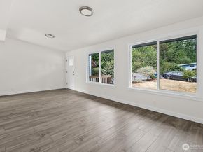 19019 SE 164th Street, Renton WA 98058