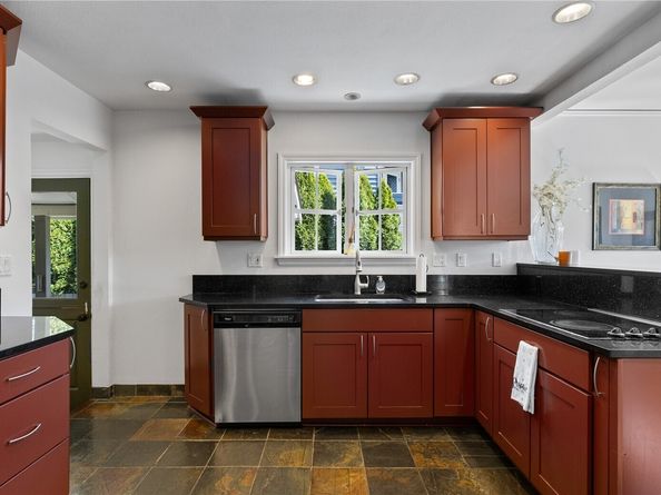 3218 NW 60th Street, Seattle WA 98107