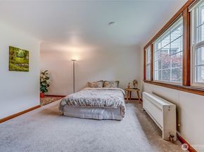 7868 Green Lake Drive N Unit 9, Seattle WA 98103
