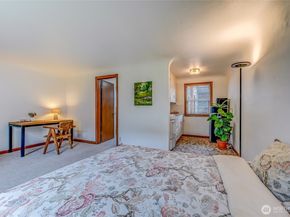 7868 Green Lake Drive N Unit 9, Seattle WA 98103
