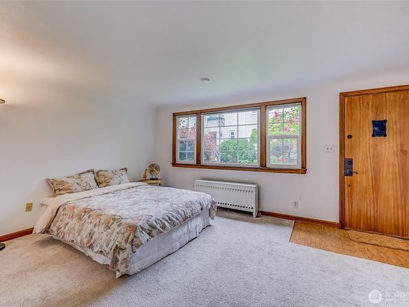 7868 Green Lake Drive N Unit 9, Seattle WA 98103