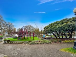 1107 E Denny Way B4, Seattle WA 98122