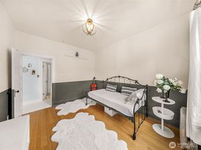 1107 E Denny Way B4, Seattle WA 98122