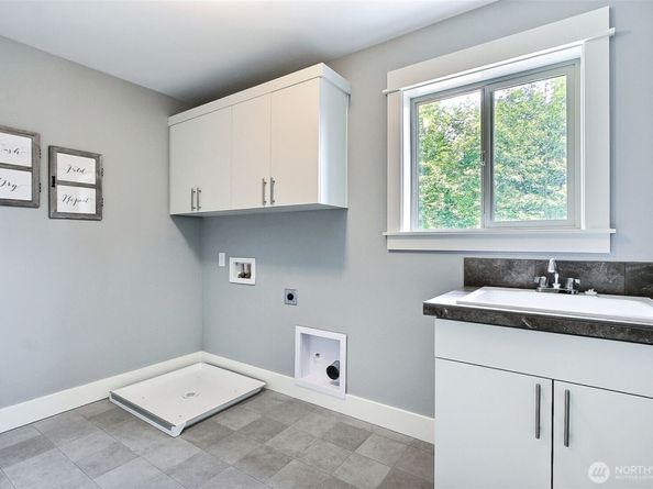 5702 Thornhill Avenue SW, Port Orchard WA 98367