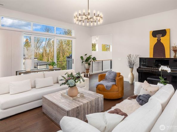 3809 163rd Avenue SE, Bellevue WA 98008