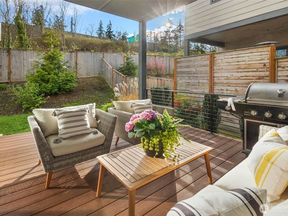 3809 163rd Avenue SE, Bellevue WA 98008