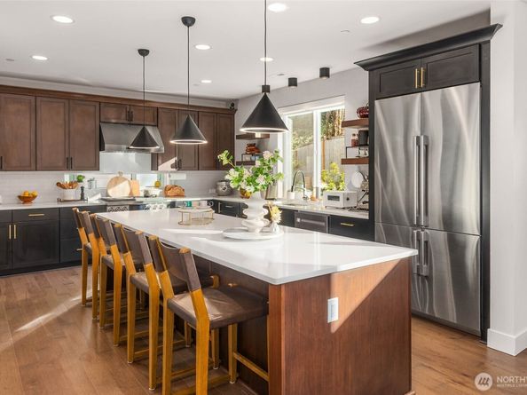 3809 163rd Avenue SE, Bellevue WA 98008