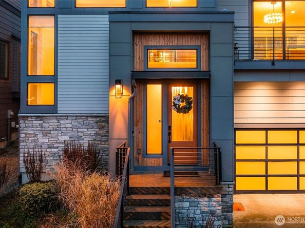 3809 163rd Avenue SE, Bellevue WA 98008