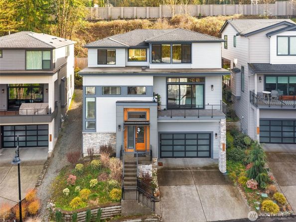 3809 163rd Avenue SE, Bellevue WA 98008