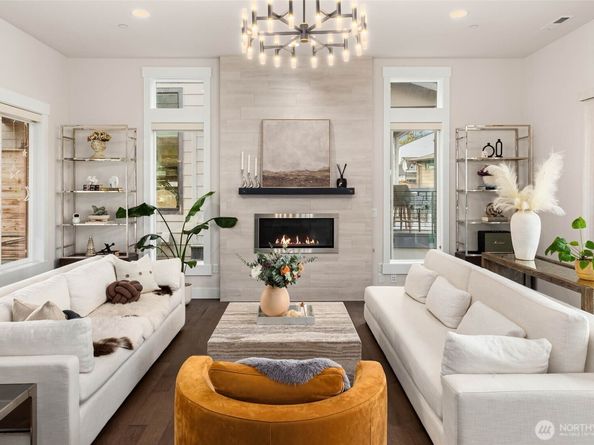 3809 163rd Avenue SE, Bellevue WA 98008