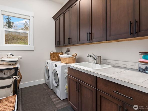 3809 163rd Avenue SE, Bellevue WA 98008