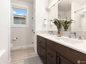 3809 163rd Avenue SE, Bellevue WA 98008