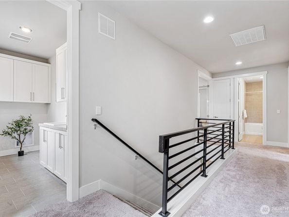 7230 NE 129th St, Kirkland WA 98034
