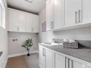 7230 NE 129th St, Kirkland WA 98034